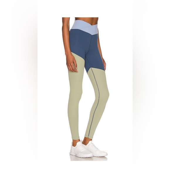 WeWoreWhat Colorblocked Spliced Legging Pale Navy Multi M - Picture 3 of 4
